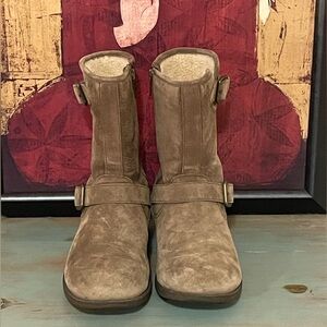 UGG Chaney Women’s Boots Size 8.5 EU 39.5